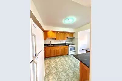 71-34 163rd Street #3, Fresh Meadows, NY 11365 - Photo 9