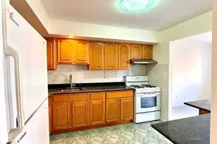 71-34 163rd St, Fresh Meadows, NY 11365 - Photo 9