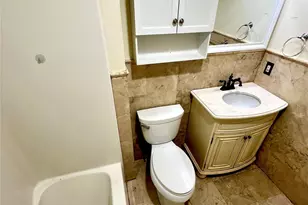 60 Peach Pl, Middletown, NY 10940 - Photo 23