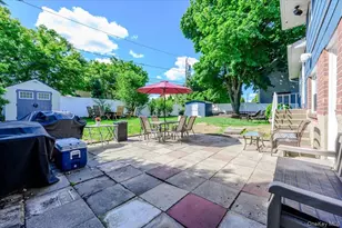 120 Sutton Dr, Plainview, NY 11803 - Photo 15