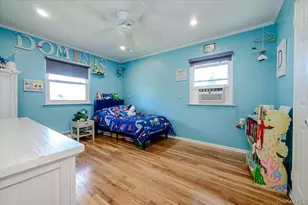 120 Sutton Dr, Plainview, NY 11803 - Photo 13