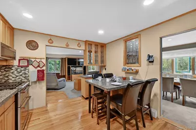 7 Spur Drive, Nanuet, NY 10954 - Photo 9
