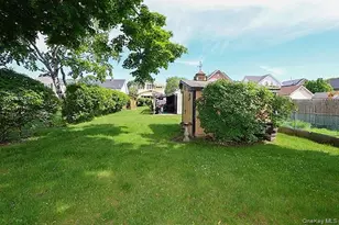 425 Linden St, Bellmore, NY 11710 - Photo 37