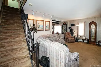 425 Linden Street, Bellmore, NY 11710 - Photo 5