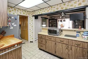 425 Linden St, Bellmore, NY 11710 - Photo 15