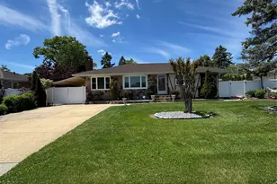 98 W 8th St, Deer Park, NY 11729 - Photo 3