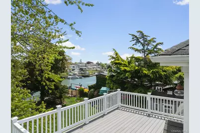 20 Carman Street, Massapequa, NY 11758 - Photo 3