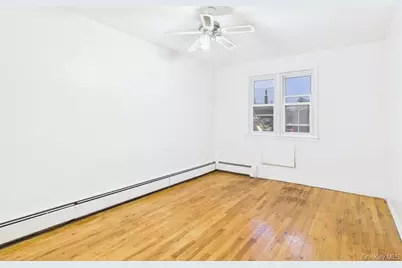 10124 78th Street, Ozone Park, NY 11416 - Photo 7