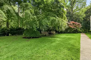 22 Alden Pl, Bronxville, NY 10708 - Photo 15