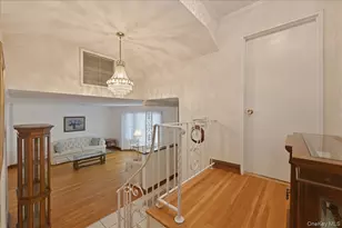 17 Avon Rd, Farmingdale, NY 11735 - Photo 15