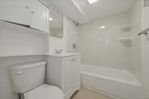 17 Avon Rd, Farmingdale, NY 11735 - Photo 33