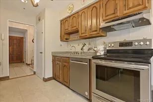 17 Avon Rd, Farmingdale, NY 11735 - Photo 13