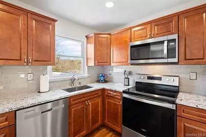 27 Church Street, Wallkill, NY 12589 - Photo 5