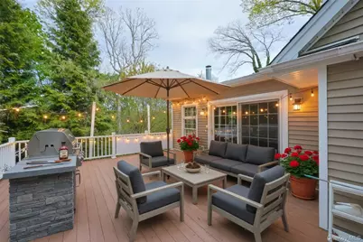 24 Timberline Drive, Huntington, NY 11743 - Photo 27