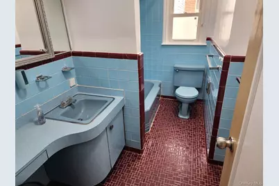 213-05 Union Turnpike, Bayside, NY 11364 - Photo 11