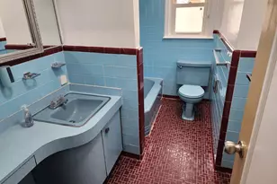 213-05 Union Tpke, Bayside, NY 11364 - Photo 11