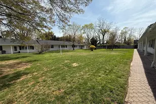 55075 Main Rd, Southold, NY 11971 - Photo 9