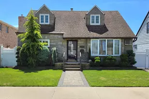 86-12 158th Ave, Howard Beach, NY 11414 - Photo 1