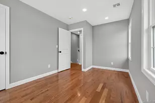 933 N Queens Ave, Lindenhurst, NY 11757 - Photo 9