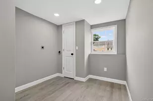933 N Queens Ave, Lindenhurst, NY 11757 - Photo 17