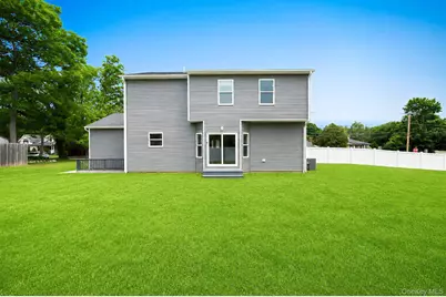 164 Chestnut Street, Mount Sinai, NY 11766 - Photo 3
