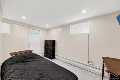 4234 Monticello Avenue, Bronx, NY 10466 - Photo 15