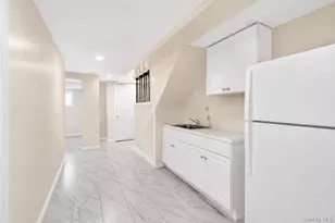 4234 Monticello Ave, Bronx, NY 10466 - Photo 17