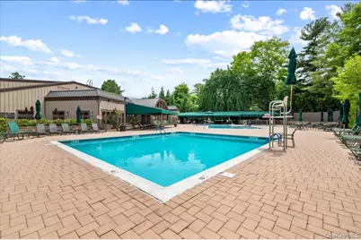 225 Hamlet Drive, Jericho, NY 11753 - Photo 35