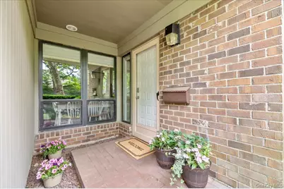 225 Hamlet Drive, Jericho, NY 11753 - Photo 3