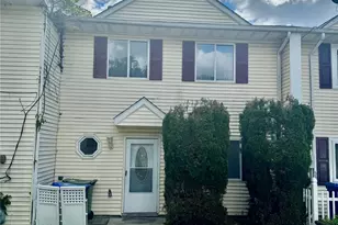 39 Cedar Ct, Middletown, NY 10940 - Photo 3