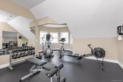 206 Anchor Court, Copiague, NY 11726 - Photo 21