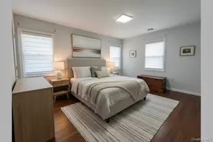 882 Roosevelt St, West Hempstead, NY 11552 - Photo 7