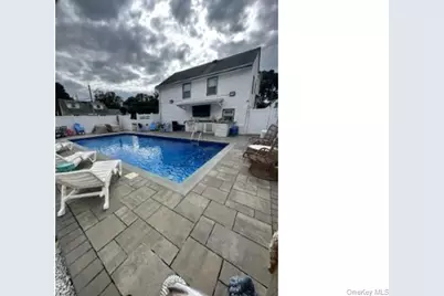 882 Roosevelt Street, West Hempstead, NY 11552 - Photo 13