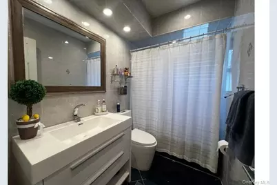 882 Roosevelt Street, West Hempstead, NY 11552 - Photo 9