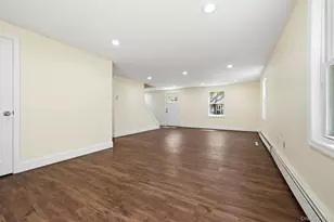 27 Lindner Pl, Smithtown, NY 11787 - Photo 13
