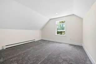 27 Lindner Pl, Smithtown, NY 11787 - Photo 19