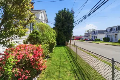 44 Saint Pauls Road S, Hempstead, NY 11550 - Photo 7