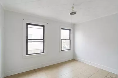 44 Saint Pauls Road S, Hempstead, NY 11550 - Photo 15