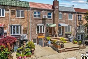 75-21 Furmanville Ave, Middle Village, NY 11379 - Photo 27