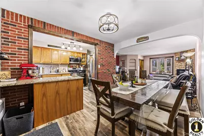 7521 Furmanville Avenue, Middle Village, NY 11379 - Photo 5