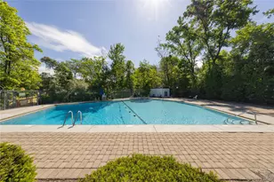 145 New Holland Village, Nanuet, NY 10954 - Photo 27