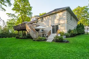 25 Manor Ave, White Plains, NY 10605 - Photo 41