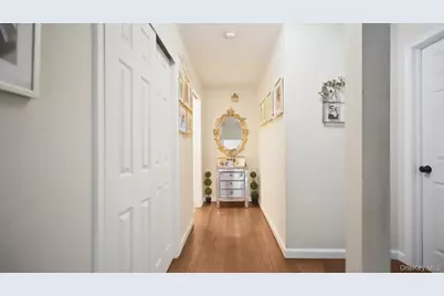 25 Manor Avenue, White Plains, NY 10605 - Photo 19