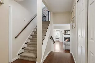 25 Manor Ave, White Plains, NY 10605 - Photo 13
