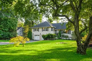 25 Manor Ave, White Plains, NY 10605 - Photo 3