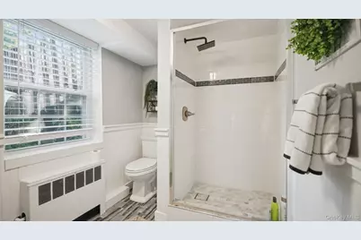 25 Manor Avenue, White Plains, NY 10605 - Photo 33