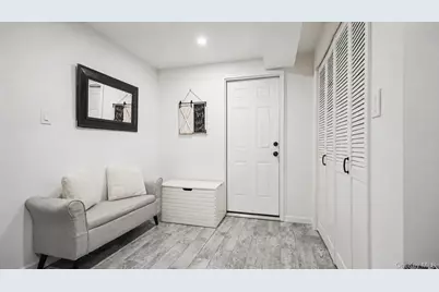 25 Manor Avenue, White Plains, NY 10605 - Photo 37