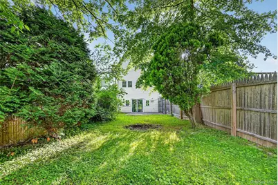 126 Halgren Crescent, Haverstraw, NY 10927 - Photo 43