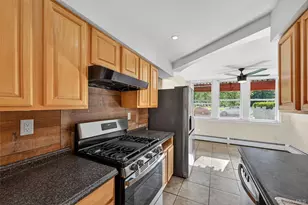 126 Halgren Crescent, Haverstraw, NY 10927 - Photo 11