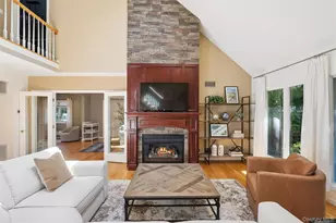 1040 Harrison Dr, Centerport, NY 11721 - Photo 15